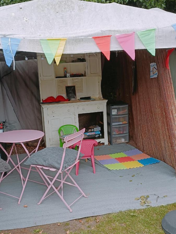 The White Dove Bed And Breakfast With Glamping Newark Showground Exterior photo